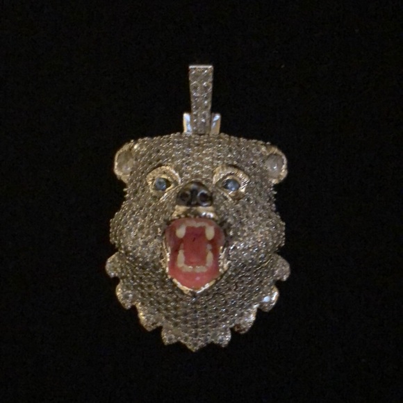 Bearhead pendant, Blue and white CZ1 diamonds